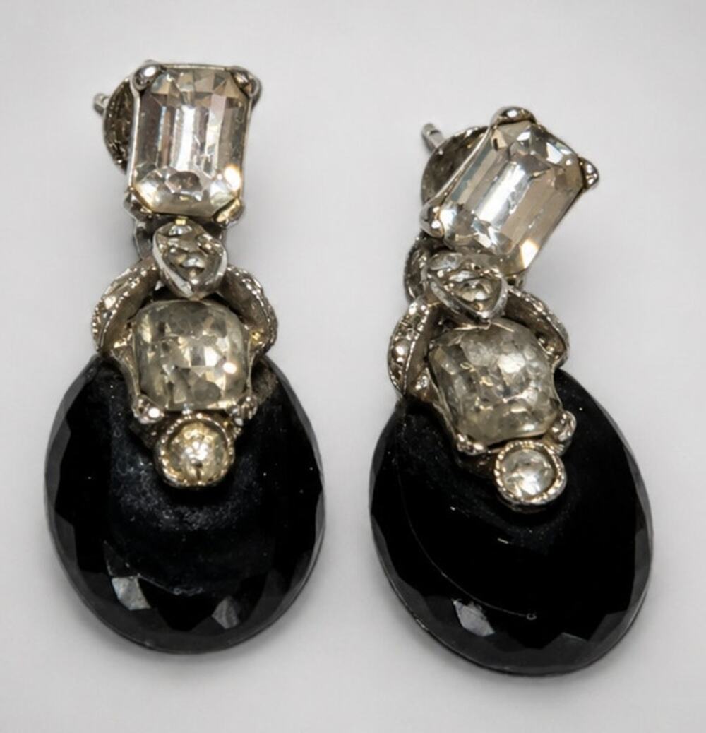 Ornate Black Glass And Rhinestone Dangle Pierced Earrings Vintage 1.25"is bp-1